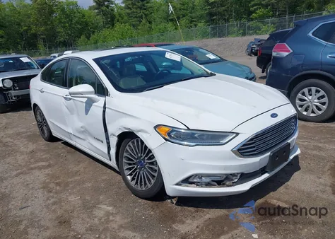 2018 Ford Fusion Hybrid Titanium из США, поврежденный, VIN 3FA6P0RU3JR225886